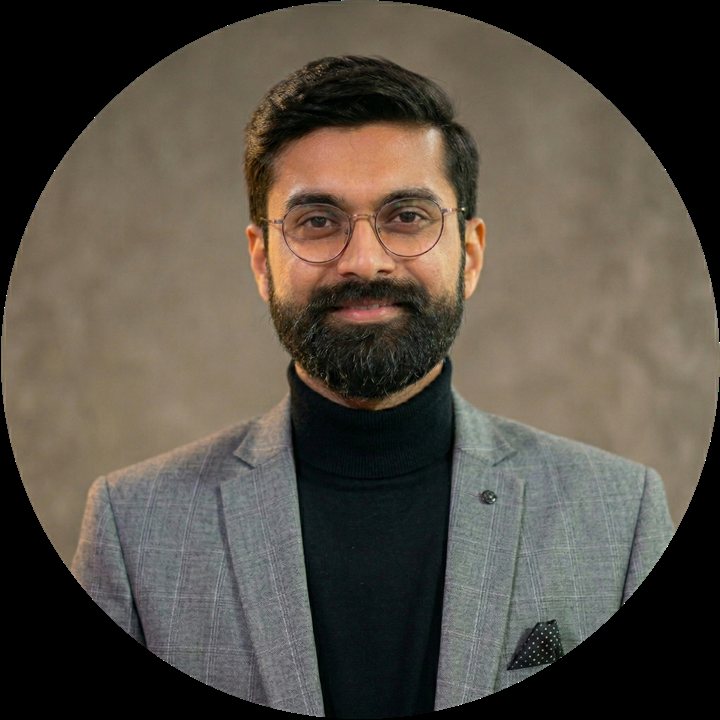 Mayank Sharma, real estate consultant